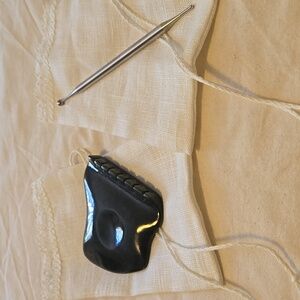 Nephrite Gua Sha Kokoa Botanics, Facial Reflexoloy Tool + Danna Omari NOY Linen